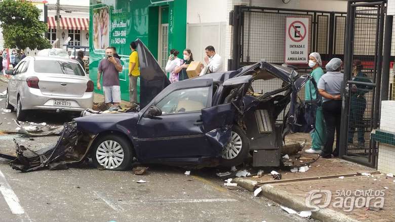 Foto 4 de 6 — Acidente envolvendo vários veículos deixa ao menos dois feridos na região